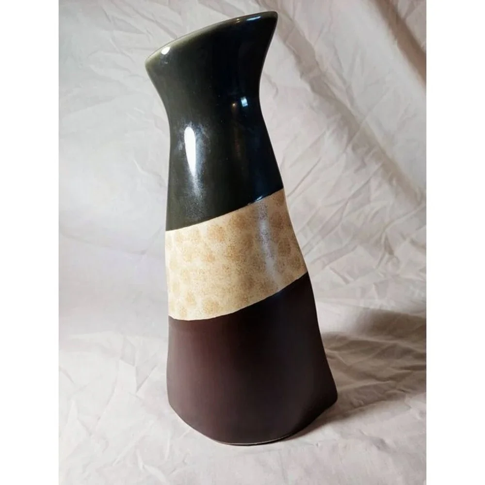 Mid Century Modern MULTITONE BEIGE/GREEN CERAMIC VASE